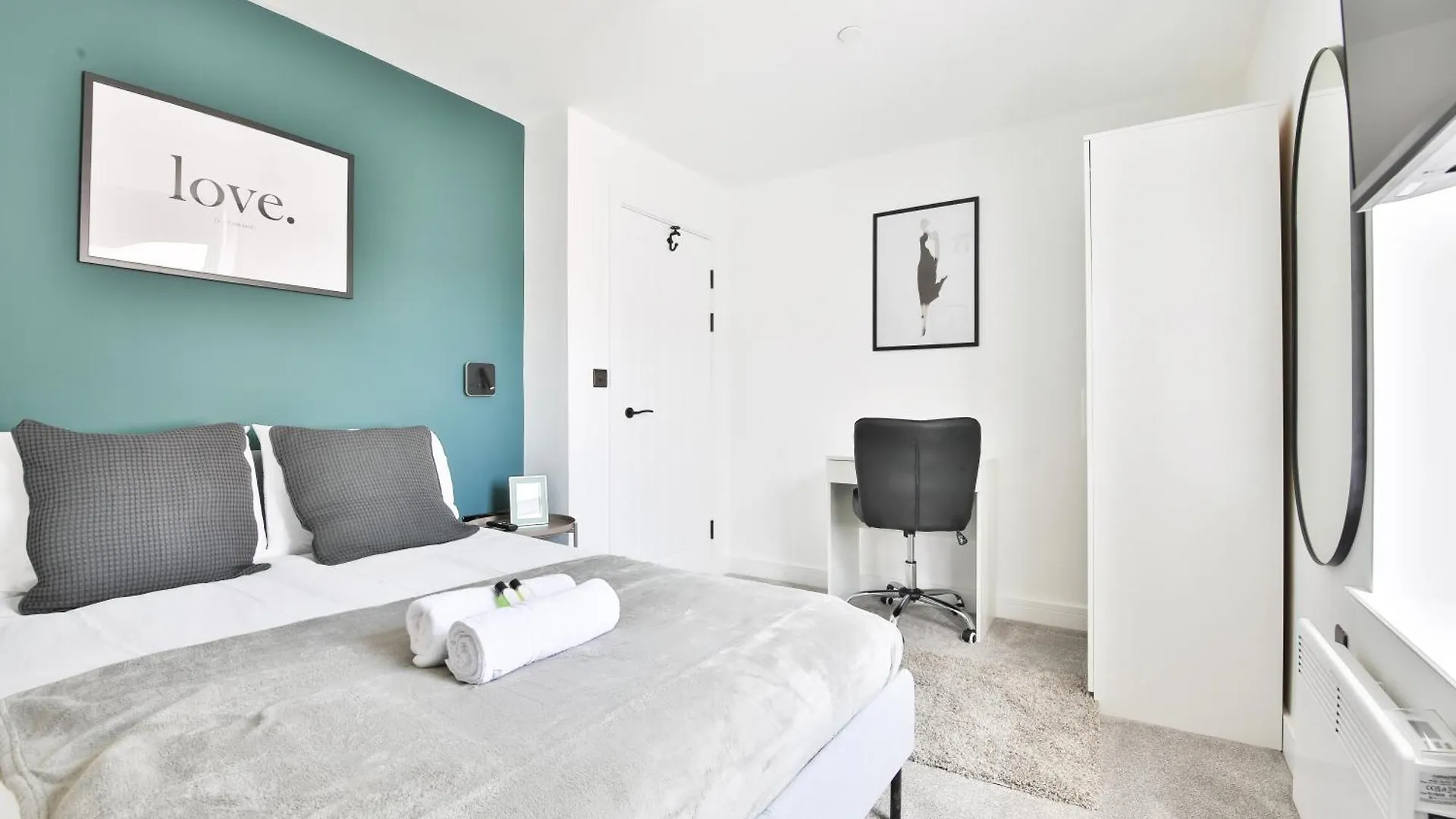 Luxury Central Cardiff Bay Flat With Air Fryer Apartment