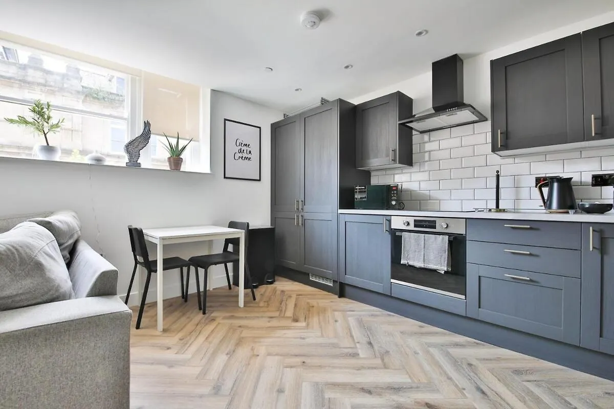 Luxury Central Cardiff Bay Flat With Air Fryer